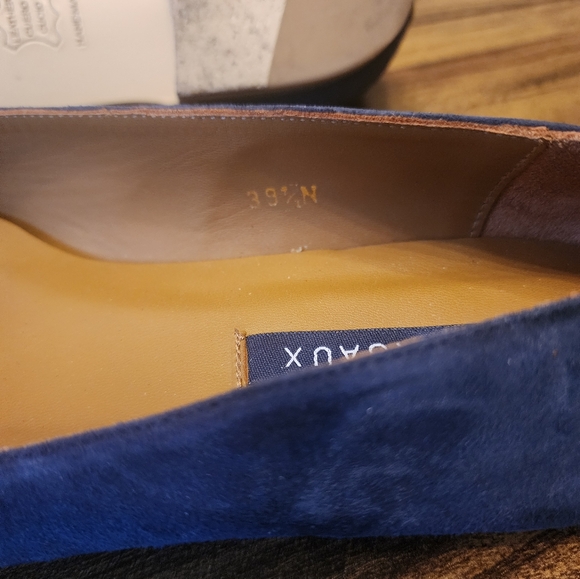 MARGAUX  Blue Suede Classic Flats Round Toes Shoes Sz US 39.5 9.5 narrow - Picture 8 of 8